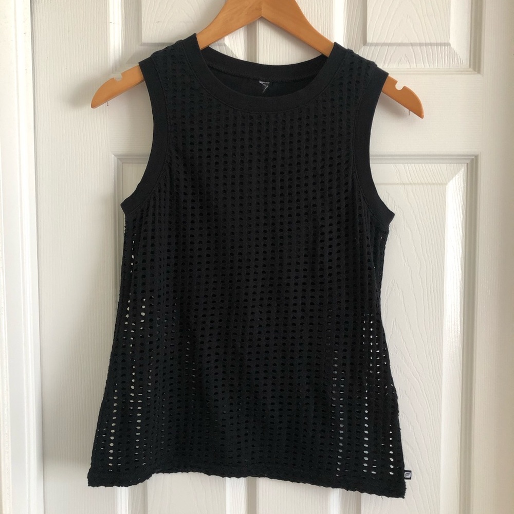 Fabletics Open Black Muscle Tank - Picture 2 of 4